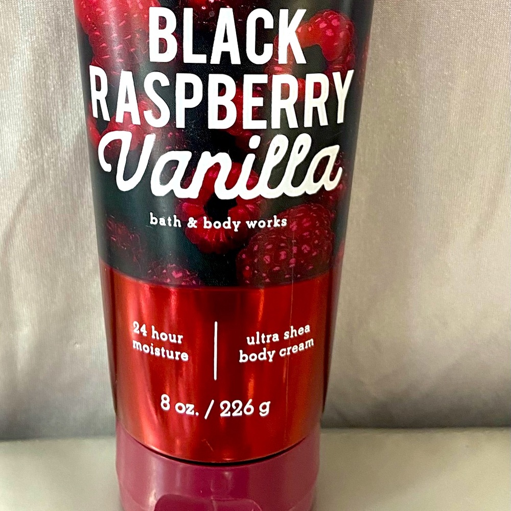 SIGNATURE COLLECTION BLACK RASPBERRY VANILLA